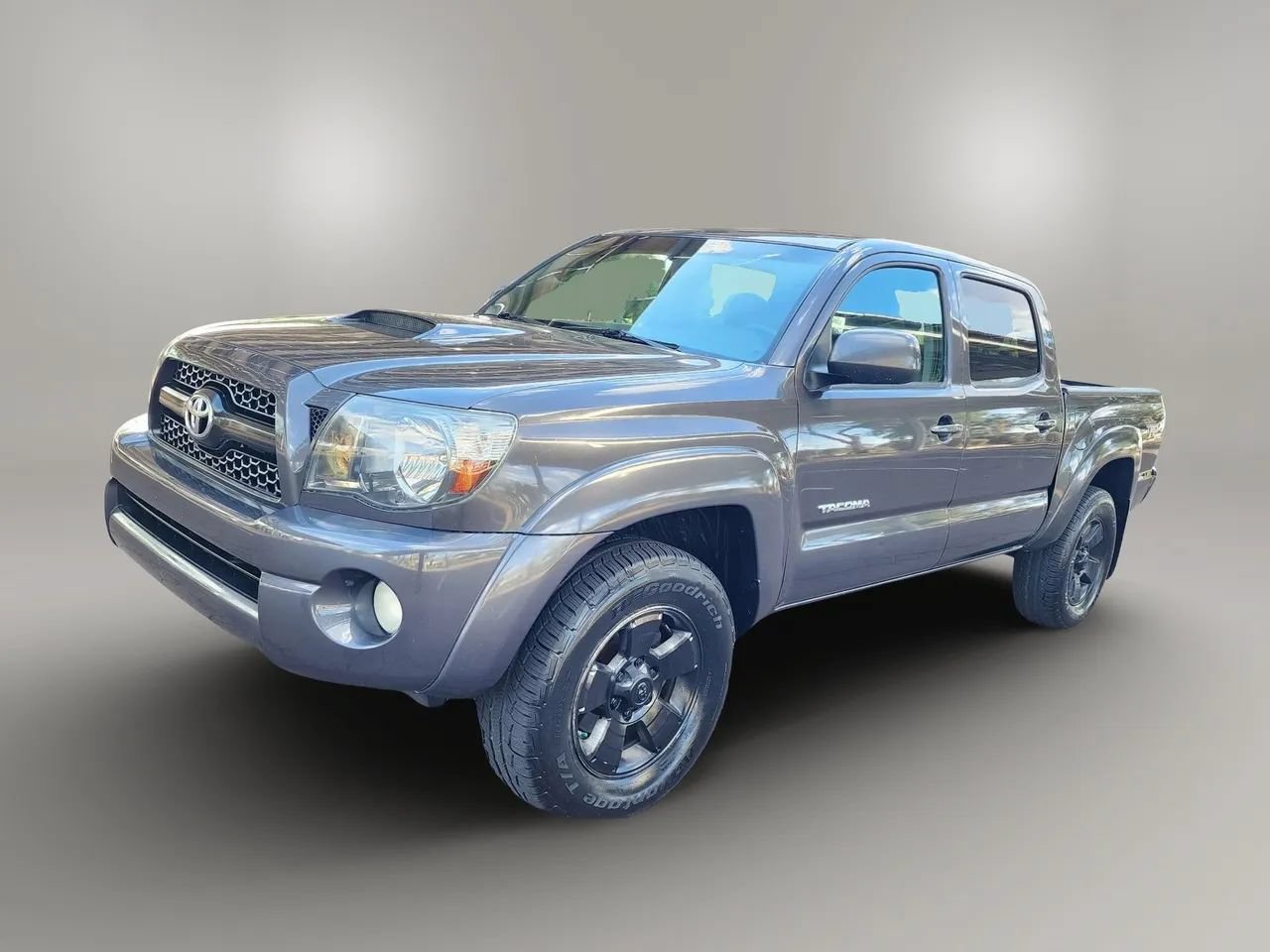 Used 2011 Toyota Tacoma 4x4 Double Cab w/ TRD Sport Pkg w/JBL Audio image 3