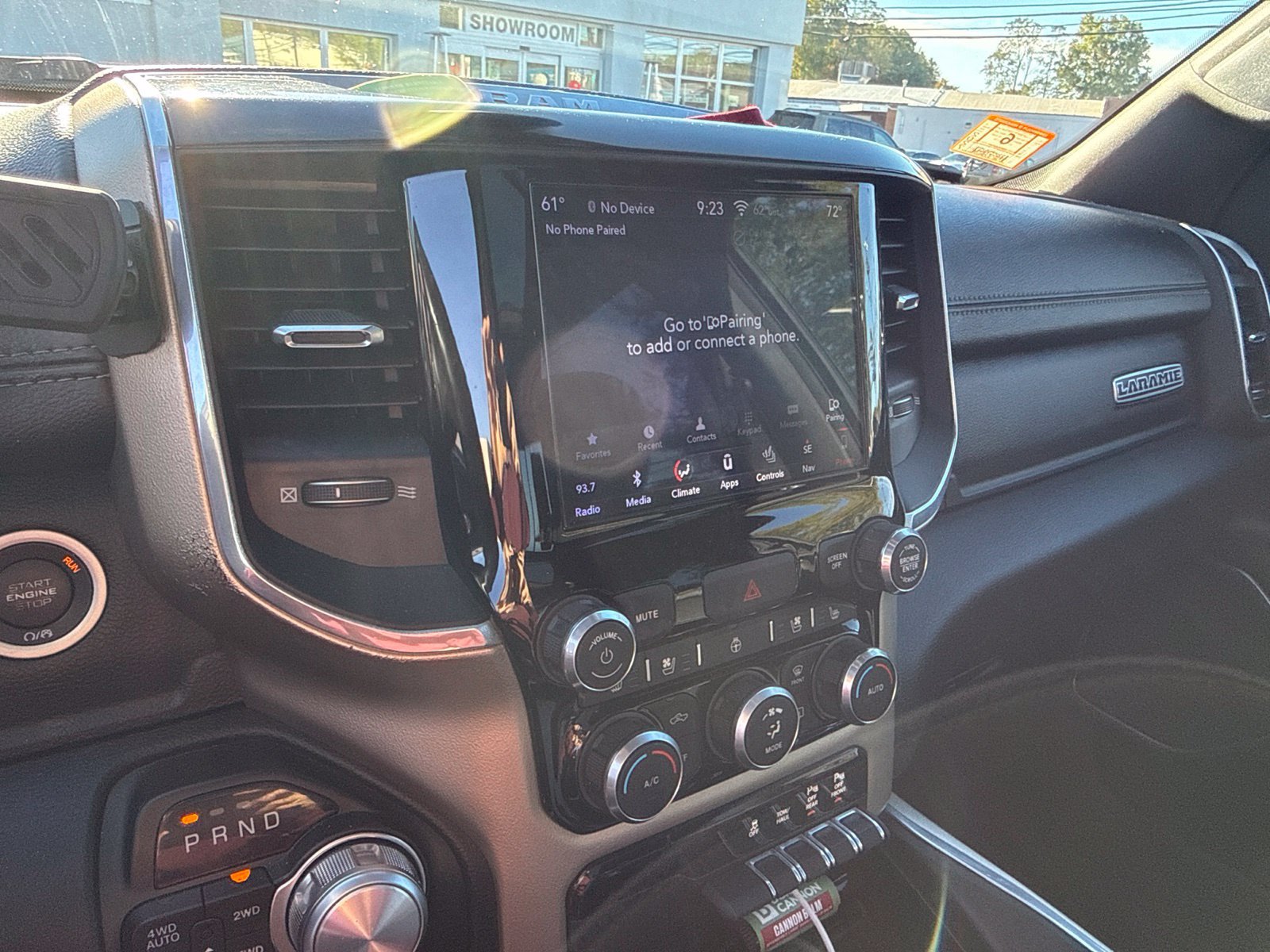 Used 2019 RAM 1500 Laramie AWD/4WD image 4