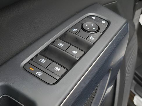 Used 2025 Nissan Pathfinder Rock Creek AWD/4WD image 9