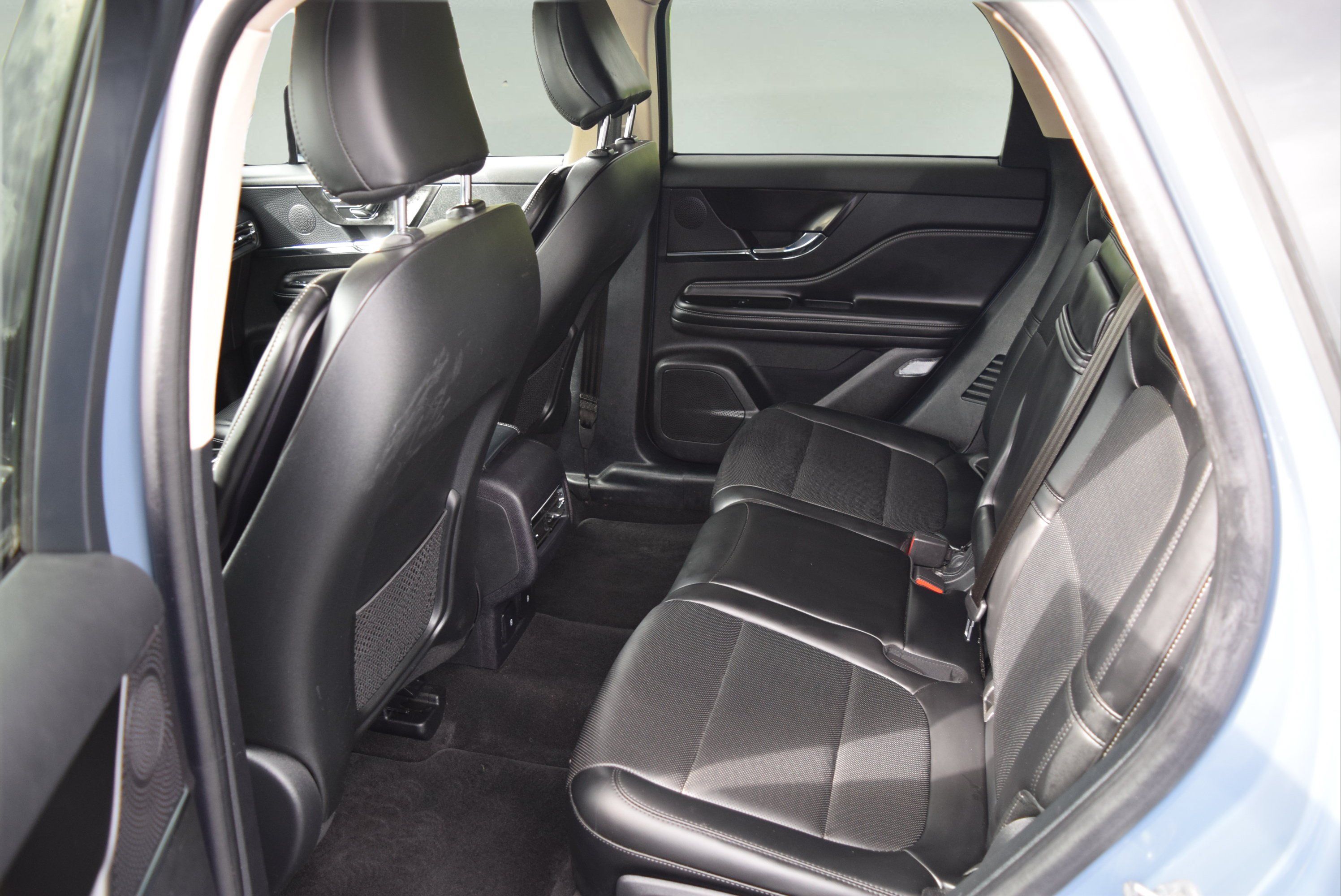Used 2024 Lincoln Corsair AWD w/ Equipment Group 101A image 7