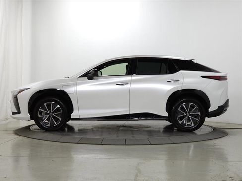 Used 2023 Lexus RZ 450e Premium image 4