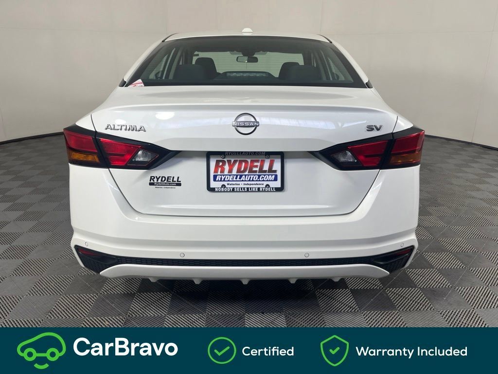Used 2024 Nissan Altima 2.5 SV FWD image 6