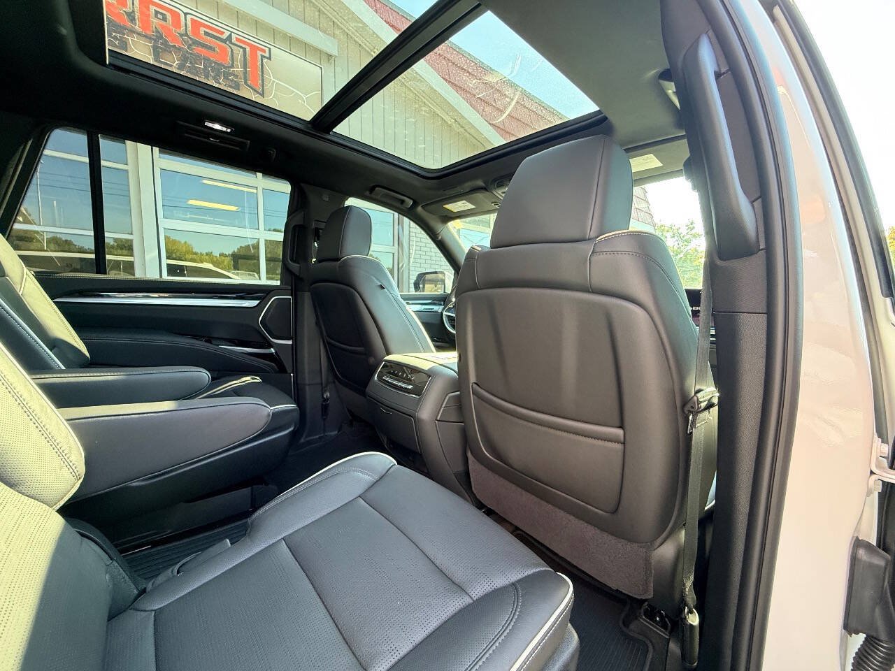 Used 2025 Cadillac Escalade Sport w/ Touring Package AWD/4WD image 43