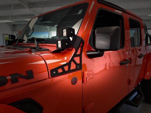 Used 2020 Jeep Gladiator Rubicon AWD/4WD image 12