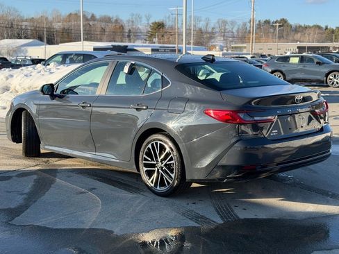Used 2025 Toyota Camry XLE w/ Premium Package image 3