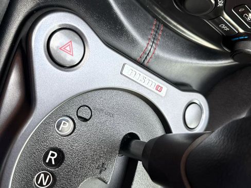 Used 2017 Nissan 370Z NISMO image 31