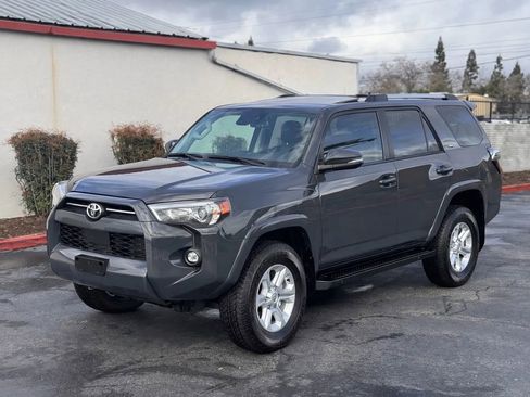 Used 2024 Toyota 4Runner SR5 Premium w/ Moonroof Package image 2