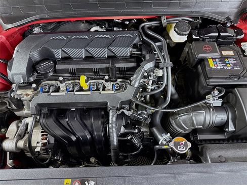 Used 2025 Hyundai Venue SEL image 31