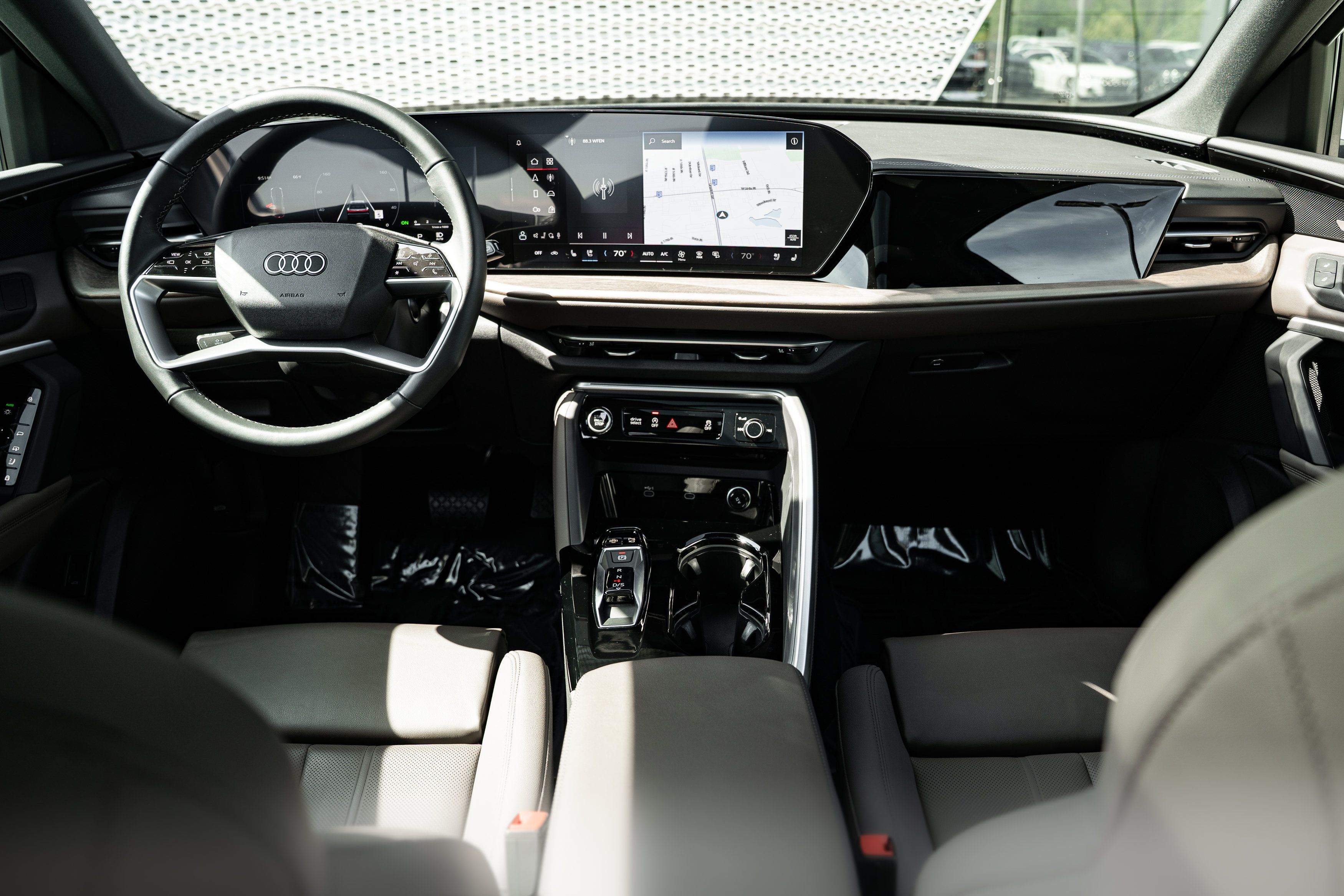 Certified 2025 Audi Q5 Premium w/ Premium Plus AWD/4WD image 8