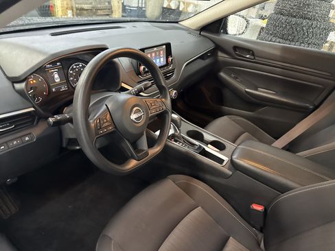 Used 2024 Nissan Altima 2.5 S FWD image 15