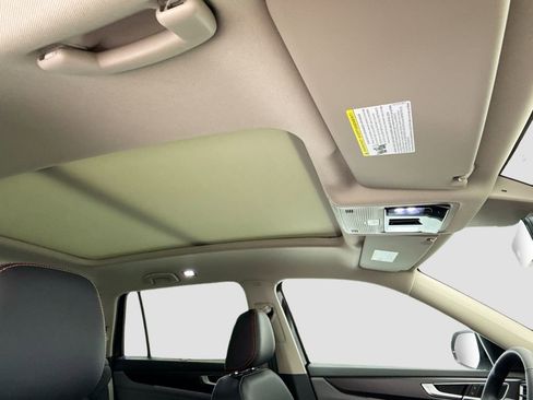 New 2026 Volkswagen Atlas Peak Edition AWD/4WD image 16