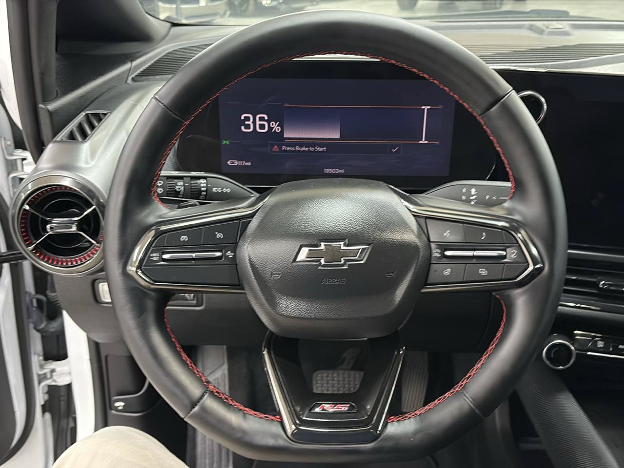 Used 2024 Chevrolet Equinox EV RS FWD image 19