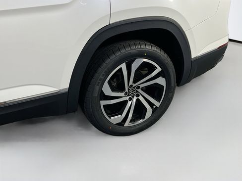 Used 2022 Volkswagen Atlas SEL image 31