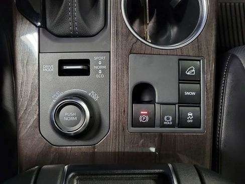 Used 2025 Toyota Highlander Platinum image 16