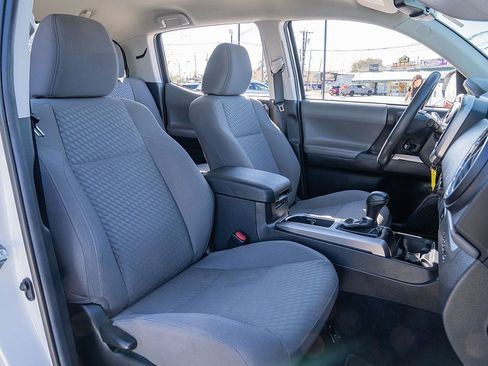 Used 2022 Toyota Tacoma SR5 image 20