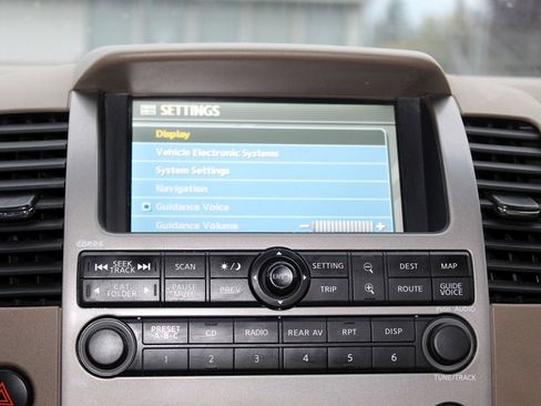 Used 2006 Nissan Pathfinder LE w/ (U01) LE Navigation Pkg image 15