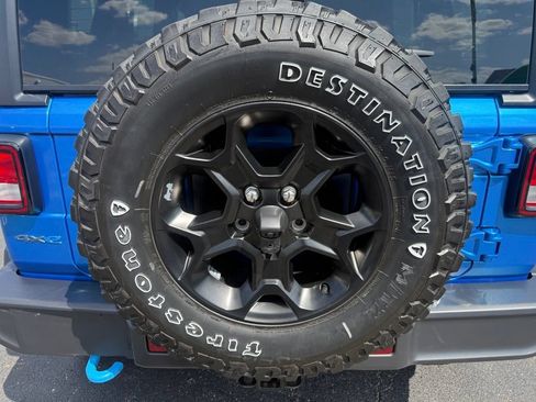 Used 2023 Jeep Wrangler Unlimited w/ Cold Weather Group AWD/4WD image 47
