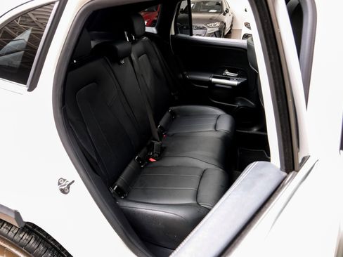 Used 2023 Mercedes-Benz GLA 250 w/ Premium Package image 35