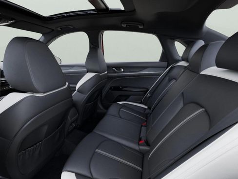 New 2026 Kia K5 GT-Line image 18