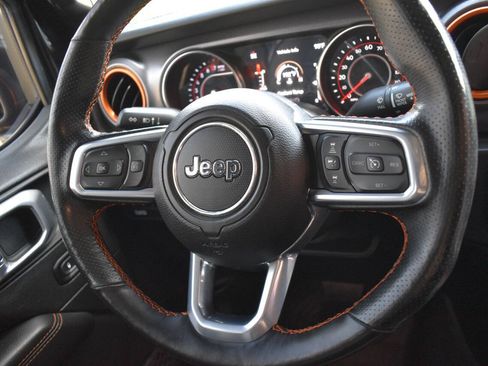 Used 2020 Jeep Gladiator Mojave AWD/4WD image 26