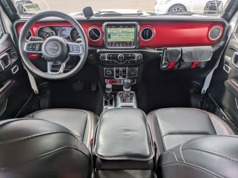 Used 2023 Jeep Gladiator Rubicon w/ Trailer Tow Package AWD/4WD image 31