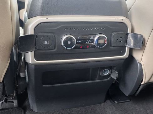 Used 2024 Ford Expedition Max Limited AWD/4WD image 19