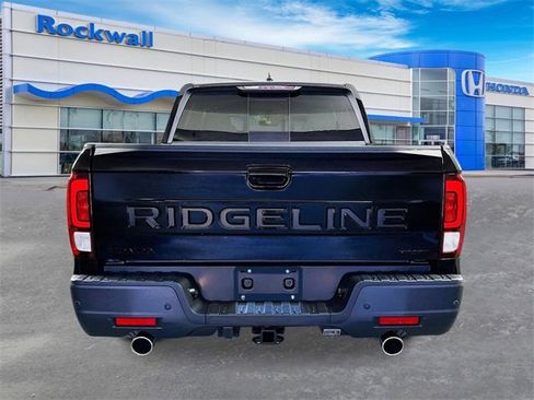 New 2026 Honda Ridgeline Black Edition image 3