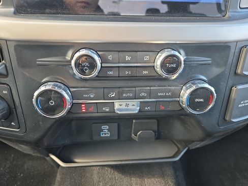 Certified 2022 Ford F150 XLT w/ Equipment Group 302A High image 20