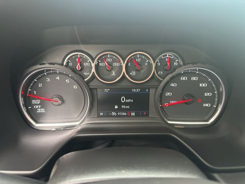 Used 2021 Chevrolet Tahoe LT w/ LT Signature Package AWD/4WD image 19