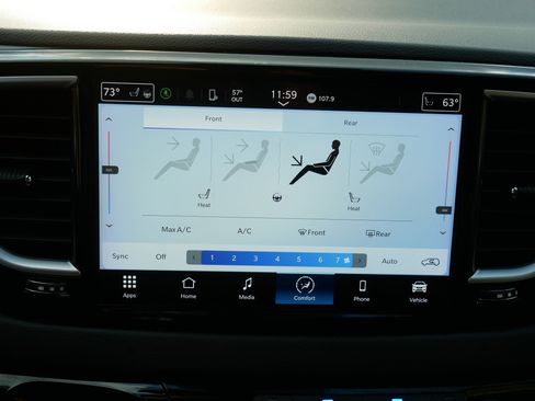 Used 2023 Chrysler Pacifica Touring-L FWD image 30