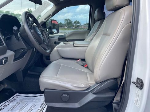 Used 2019 Ford F350 XL w/ Power Equipment Group AWD/4WD image 13