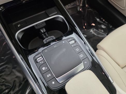 Certified 2023 Mercedes-Benz GLA 250 image 23