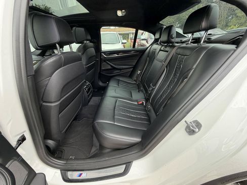 Used 2018 BMW M550i xDrive AWD/4WD image 26