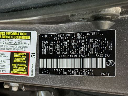 Used 2021 Toyota Camry LE image 12