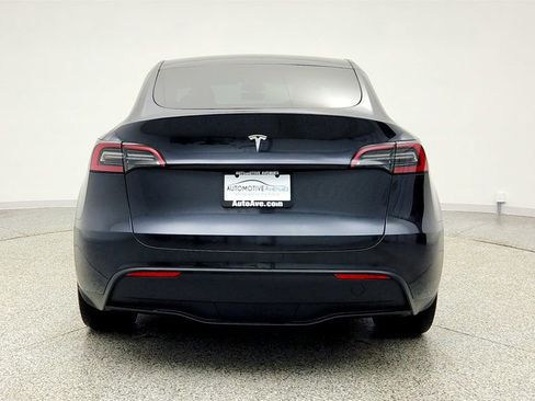 Used 2025 Tesla Model Y Long Range image 6