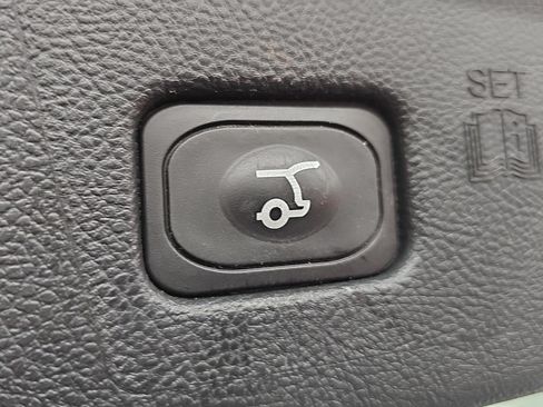 Used 2023 Ford Edge SEL w/ Convenience Package AWD/4WD image 17