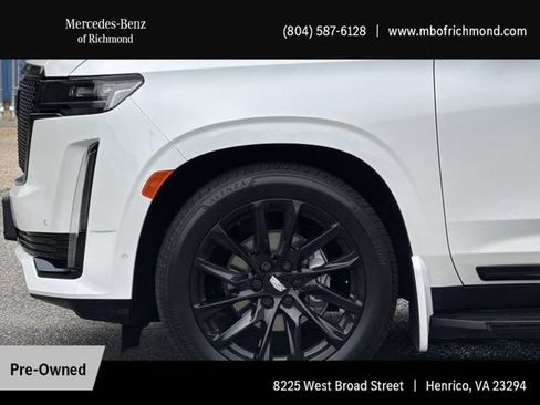 Used 2023 Cadillac Escalade Sport w/ LPO, ONYX Package AWD/4WD image 11