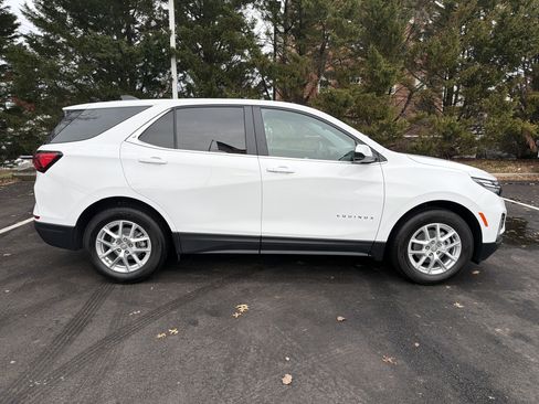 Used 2024 Chevrolet Equinox LT w/ LPO, Floor Liner Package image 11