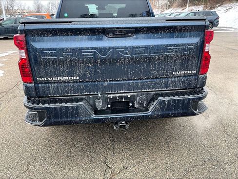 Used 2022 Chevrolet Silverado 1500 Custom image 7