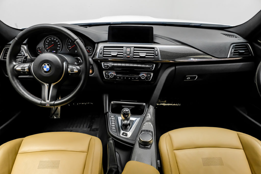 Used 2018 BMW M3 RWD image 15