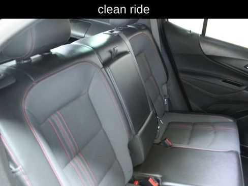 Used 2022 Chevrolet Equinox RS w/ LPO, Floor Liner Package FWD image 9