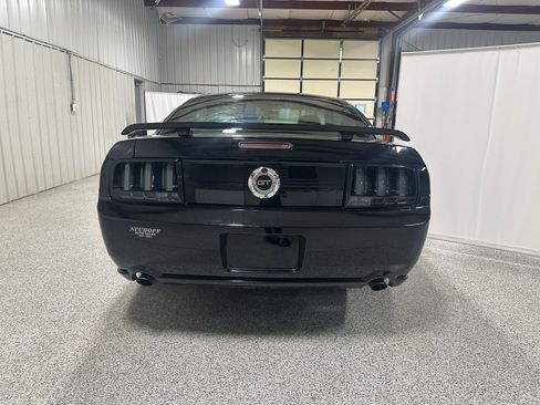 Used 2006 Ford Mustang GT image 7