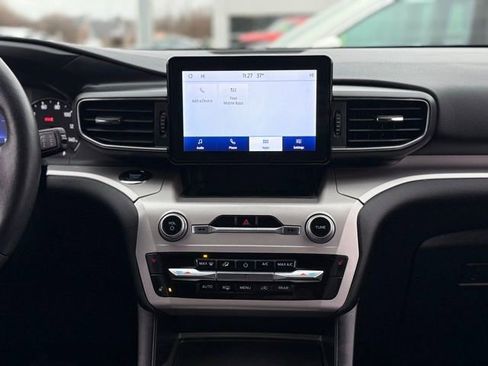 Certified 2023 Ford Explorer XLT w/ Equipment Group 202A image 30