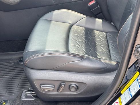 Used 2019 Toyota RAV4 Adventure AWD/4WD image 16