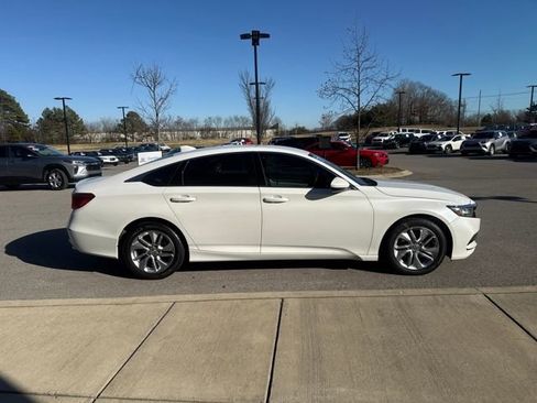 Used 2019 Honda Accord LX image 5