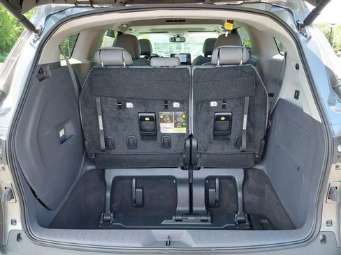 Used 2024 Toyota Sienna XLE w/ XLE Plus Package AWD/4WD image 33