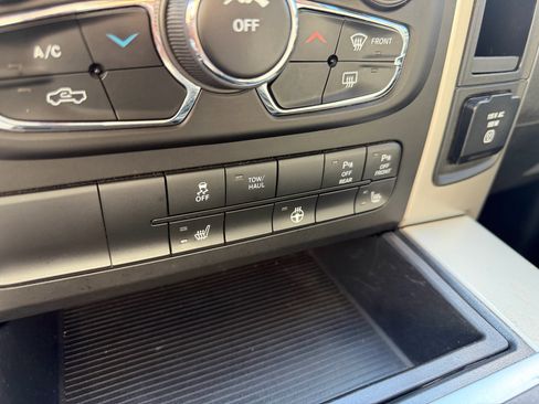 Used 2014 RAM 1500 Outdoorsman image 21