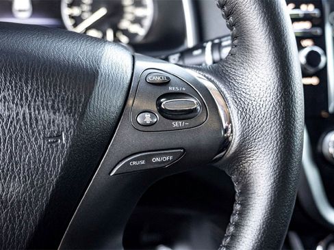 Used 2024 Nissan Murano SV w/ SV Midnight Edition Package image 20