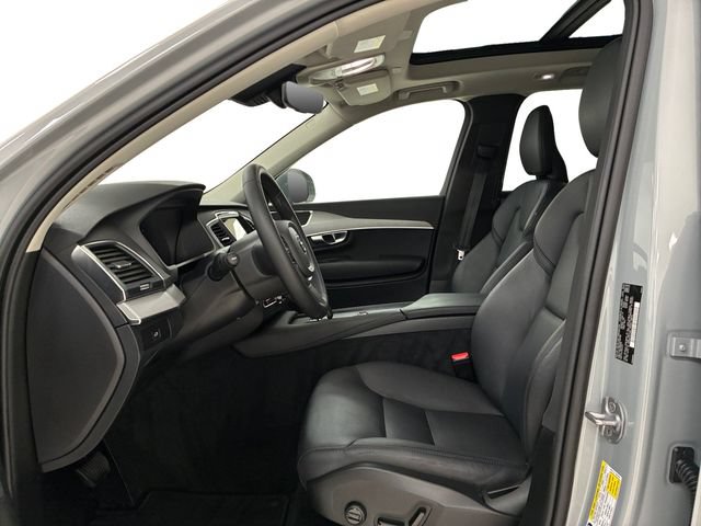 Used 2024 Volvo XC90 B5 Core AWD/4WD image 12