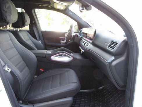 New 2026 Mercedes-Benz GLS 450 4MATIC image 19